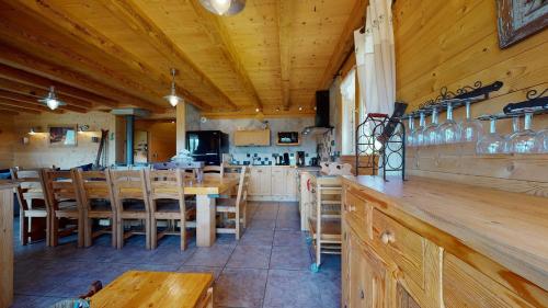 REFLET DES AIGUILLES - Chalet avec Jacuzzi