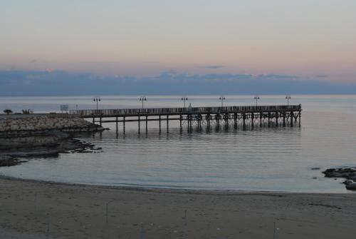 Flisvos Beach Apartments - image 12