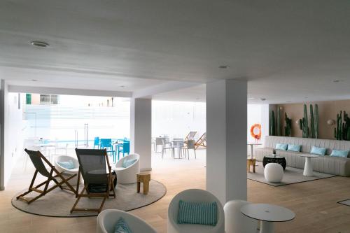 Hotel Mediodia - image 4