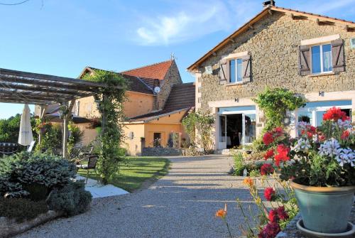 L'Auberge La Source de Peyssou - Eynardou