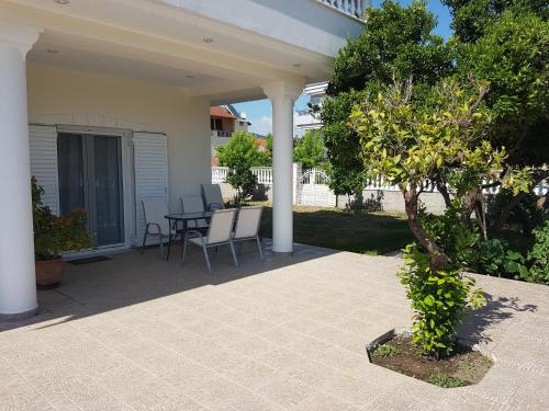 Facilities, Konstantinos Apartments in Ammoudia