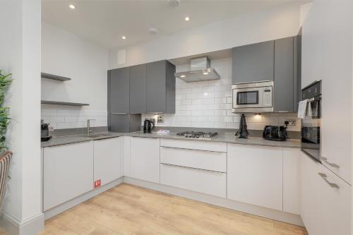 Destiny Scotland - Princes Street Residence - image 7