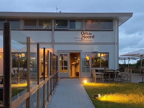 Strandhotel Om de Noord, Schiermonnikoog bei Metslawier