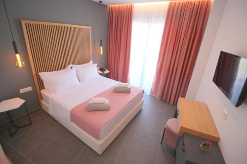 Blue Eye Hotel - image 7