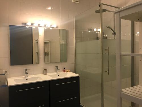 The Boathouse with boat - image 11