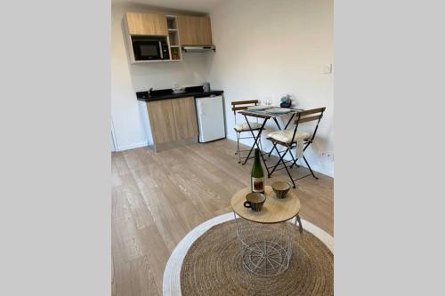 Beach Loft Ar Valum in Quimper City Center