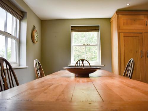 Yew Tree - image 7