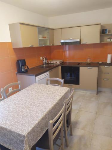  Sunnyside apartment in Novigrad