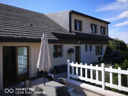 Le hérisson Joyeux gîte à louer Issancourt-et-Rumel