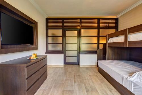 Royalton Splash Punta Cana, An Autograph Collection All-Inclusive Resort & Casino photo 2