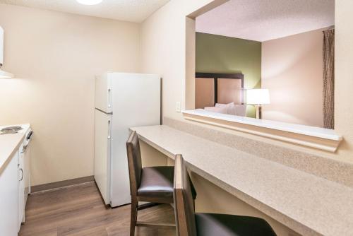 Extended Stay America Suites - Tulsa - Midtown - image 7