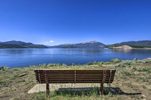 Lakefront Retreat with Panoramic Mountain Views - image 5
