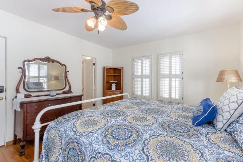 Beachclose Beauty - image 8