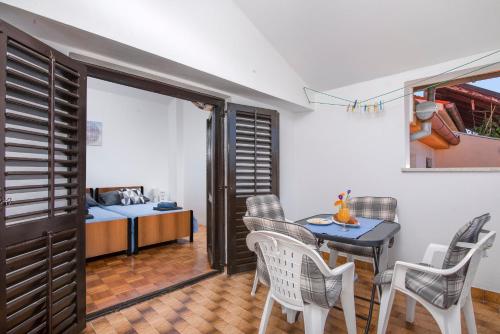 Two-Bedroom Apartment with Terrace image 9