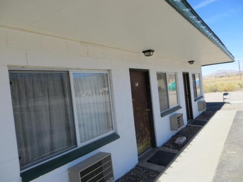 Entrance, Alamo Inn in Alamo (NV)