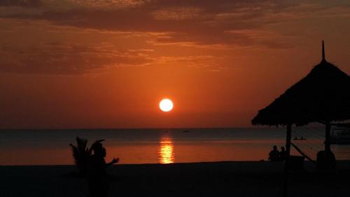 Sunset Kendwa Beach Hotel