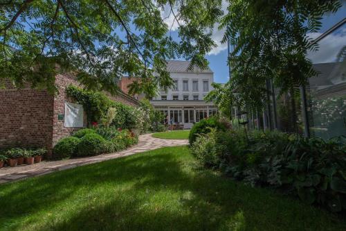 Talbot House - image 8