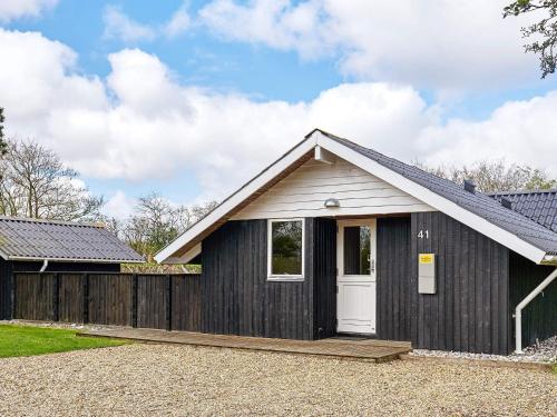  6 person holiday home in Hemmet in Falen