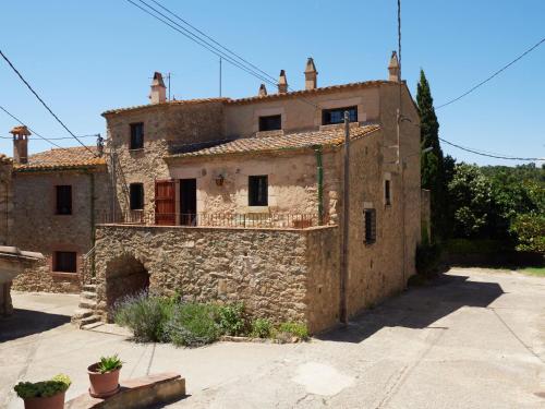  Can Xemeneies in Capmany