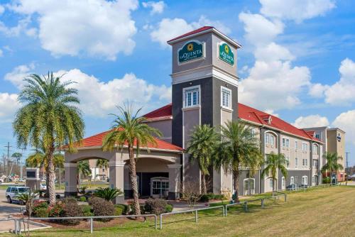 La Quinta by Wyndham Lake Charles Casino Area - image 9