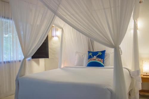 2 double beds