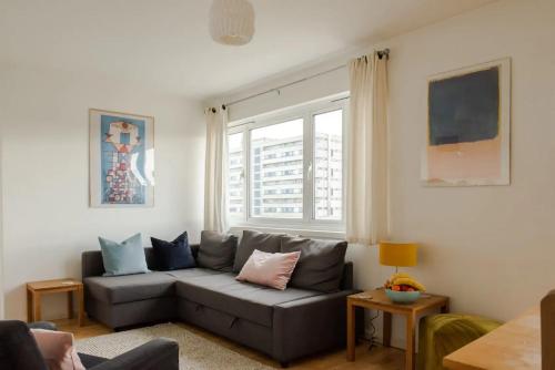 Penthouse Flat In Trendy Peckham With City Views, Camberwell, London