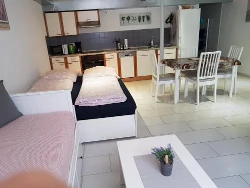 Ferienwohnung/Monteurzimmer auf dem Bauernhof in Mörlenbach, Deutschland