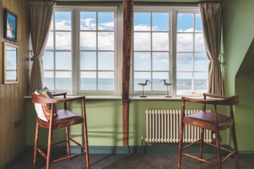 Double or twin room, deluxe, sea view