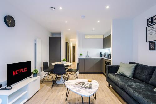 Hilltop Serviced Apartments - Piccadilly, , Greater Manchester