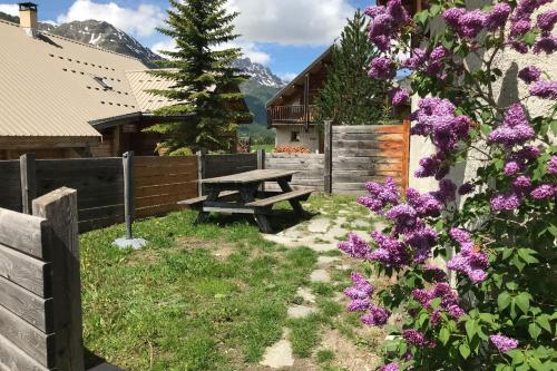 Le Pignotto Hameau des Chazals Nevache Hautes Alpes