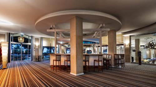 Pestana D. João II Beach & Golf Resort - image 3