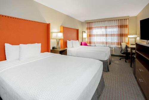 La Quinta Inn & Suites by Wyndham Seattle-Federal Way