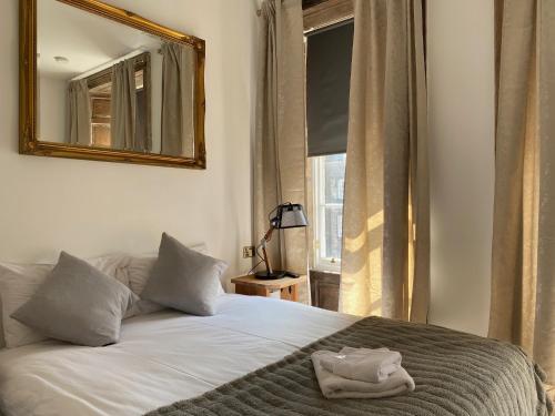 Royal Mile Suites by the Castle