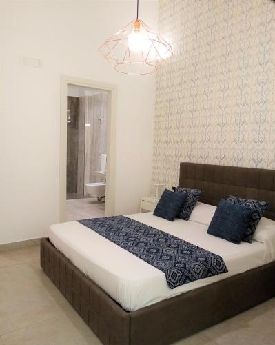 Parthenope Suite - image 6