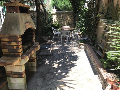 Hebergements a La Rive, Accueil ouvert tous les jours jusqu'a 20h00 dernier delai, depuis 30 ans ! R in Arles-sur-Tech