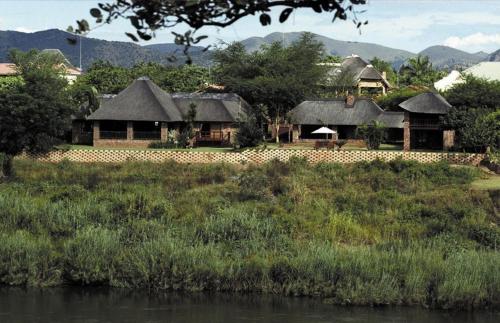 Khandizwe Kruger Villa Over view
