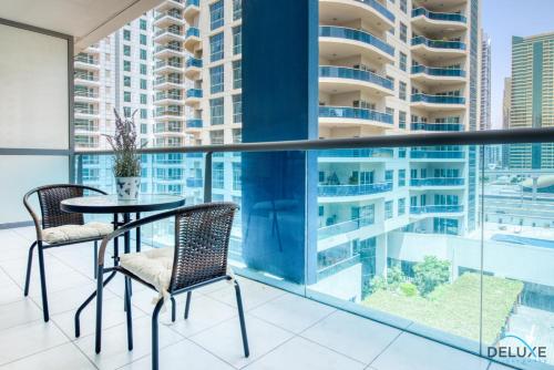 One Bedroom Apartment in Azure Building Dubai Marina by Deluxe Holiday Homes - image 3