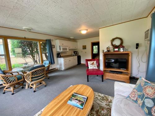 One-Bedroom Cottage