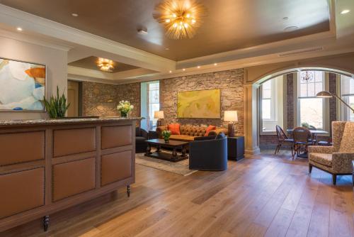 Фойє, The Abbey Inn & Spa in Пікскілл