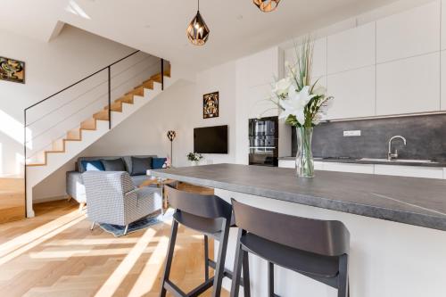 Anděl design duplex, AC, garage, Praha
