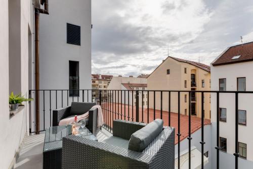 Anděl design duplex, AC, garage, Praha (fotografie 2)