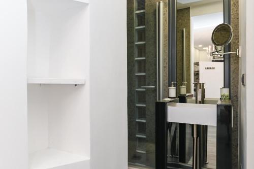 The Essential Trastevere Design Studio - image 5