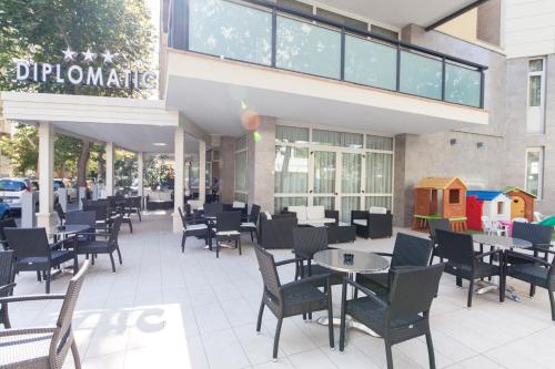 Hotel Diplomatic - image 2