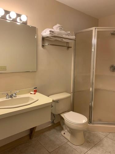 Travelodge by Wyndham Lake George NY