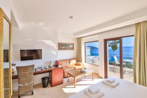 Junior Suite with Sea View