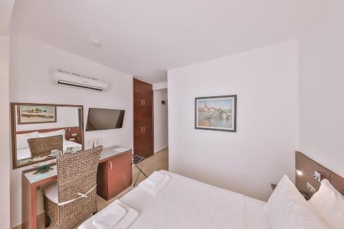 Gardenia Hotel - image 3