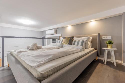 W33- Quality Apartments, Best Location. By BQA, Budapest
