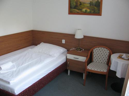 1 twin bed