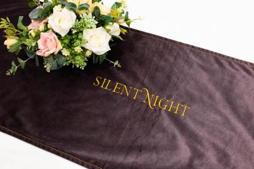 Silent Night Dem Lanh Hotel