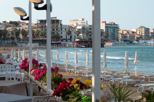 Palazzotto 902 – Crotone, NV